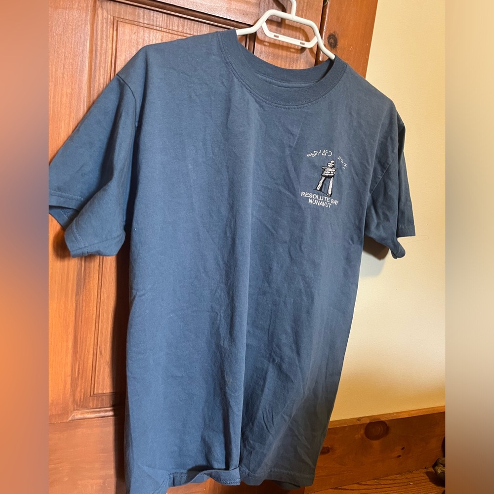 Y2K Resolute Bay Nunavut Shirt, Blue size XL